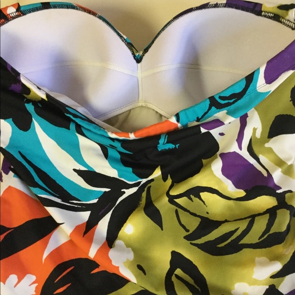 Miraclesuit SWIM Top❤️ - Picture 3 of 8